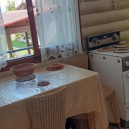 Marinos - συγκρότημα με πισίνα, γήπεδο, τζακούζι, μπαρ, ψησταριά Villa