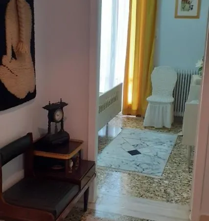 Villa Marinos - συγκρότημα με πισίνα, γήπεδο, τζακούζι, μπαρ, ψησταριά