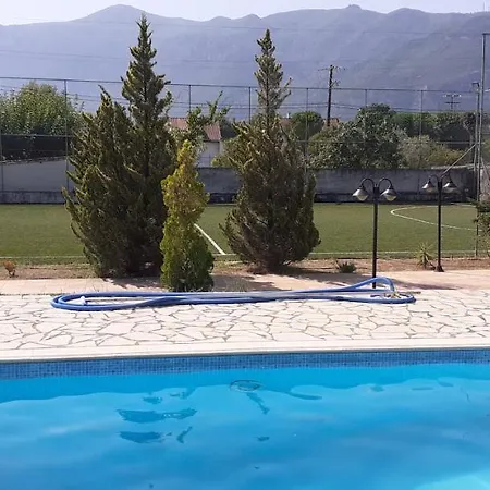 Marinos - συγκρότημα με πισίνα, γήπεδο, τζακούζι, μπαρ, ψησταριά Villa *